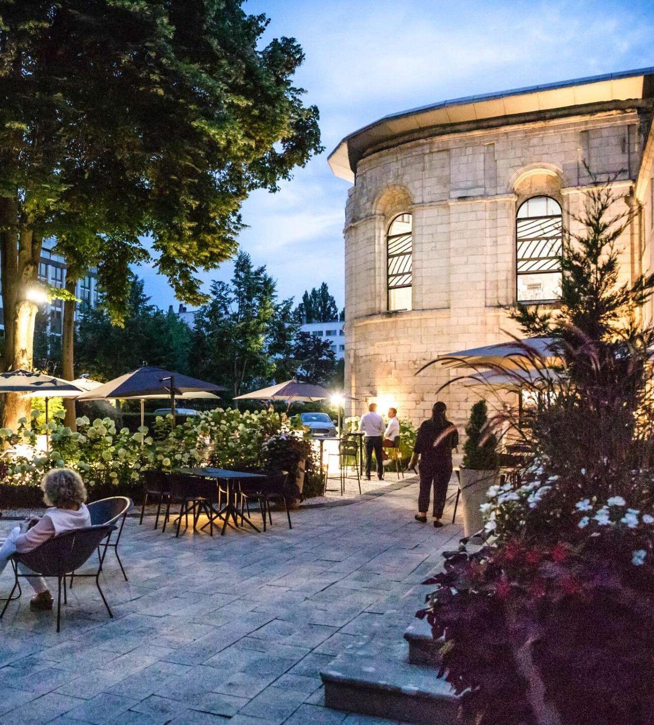 alboran-hotels-hospitality-hôtel-de-bourbon-mercure-bourges-terrasse